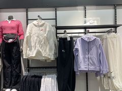 -百年港湾奥特莱斯(香炉礁店)