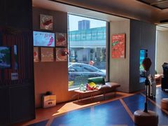 -桔子酒店(上海西藏北路地铁站店)