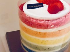 彩虹蛋糕切片-PARIS BAGUETTE巴黎贝甜(周浦万达店)