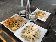 -蘑统田下·野生菌火锅