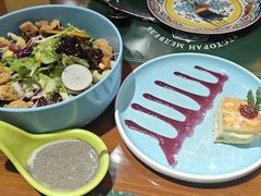 -米德维奇俄式西餐厅(西六道街店)