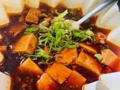 -穹六人间 people 6(岳阳路店)