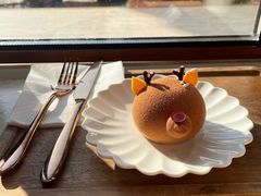 -VERIE BAKEHOUSE