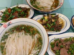 香菜卤牛肉粉-刘氏三和面馆