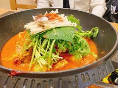 土豆排骨火锅-喇喇排骨火锅·传统韩式脊骨汤(望京西园总店)