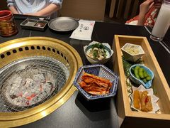 -山川小町·极番烧肉(新地假日广场店)