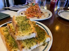 餐前蒜香法包-PIZZA BIANCA(万象城店)