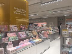-泡泡玛特POPMART(蓝色港湾店)