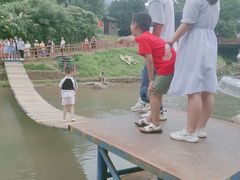 -梅岭月亮湾山体公园