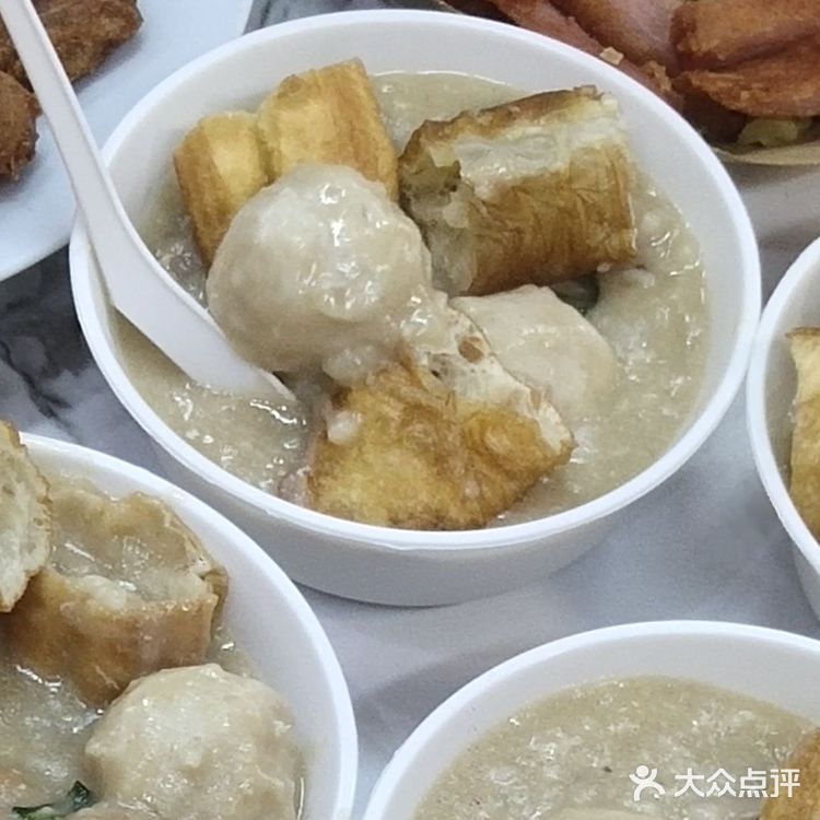 冬天里第一碗粥是它给的，暖心又暖胃💕