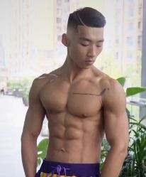 -东方美妍小鹏造型