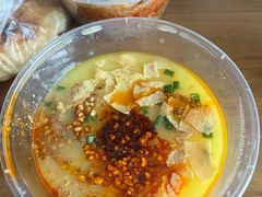 稀豆粉-巍山𤆵肉饵丝