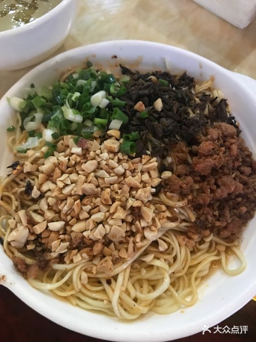 口福缘小吃店(总店)宜宾荤燃面图片 - 第1张