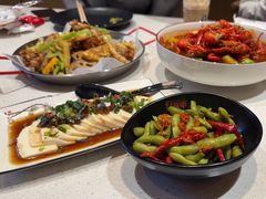 -红盔侠小龙虾(海宁银泰店)