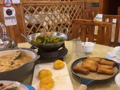 酸菜猪肉炖粉条-鹤乡东北菜(崮山路店)