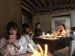 -穹六人间 people 6(岳阳路店)