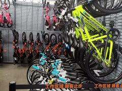 -迪卡侬(西华店)