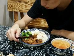 -蜗牛小馆醉乡民谣云南菜(惠新西里店)