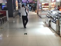 -卜蜂莲花(浦江城市生活广场店)