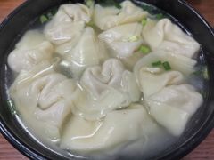 三鲜大馄饨-万寿斋(山阴路店)
