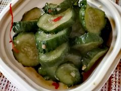 爽口黄瓜-大圆碗•T骨大排饭(永安道店)