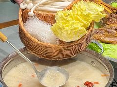 -侠舍·江湖烤全羊·大排档(沌口总店)