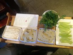 -董家湾重庆老火锅(嘉华店)