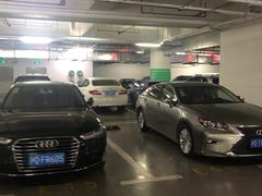 -新世界新丸中心-地下停车场