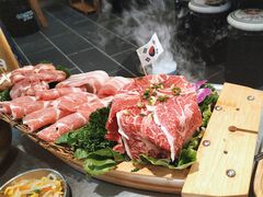 -GOGIYA·咕叽吖韩国传统烤肉店(东方新天地店)