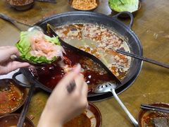 -乖嬢嬢重庆老火锅(南联店)