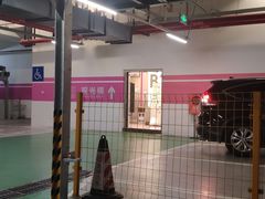 -徐汇日月光地下停车场