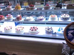 -巴黎贝甜(大宁国际商业广场店)