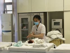 -爱帝宫月子中心(罗湖别墅院)