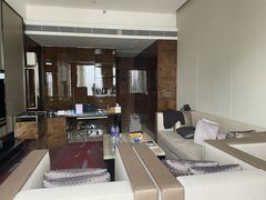 -广州天河希尔顿酒店