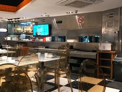 -新大咀港式茶餐厅(宝山万达店)