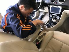 -壹捷汽车服务徐汇店(上海旗舰店·徐汇店)