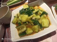 拍黄瓜-木屋烧烤(岗顶二店)