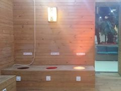 -钓鱼岛洗浴休闲会馆(卫星路店)