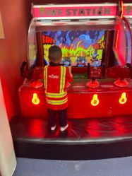 -奈尔宝家庭中心·亲子餐厅(鄞州万达店)