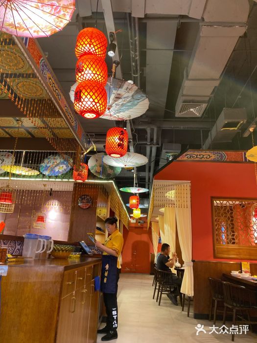 童姥阁北京烤鸭(天虹店)大堂图片