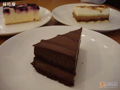 合影2-榖屋house of flour(张江首店)