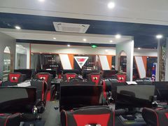 -鹏羽电竞馆(万盛东地铁站店)