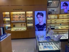 -光明眼镜·蔡司授权(徐泾店)
