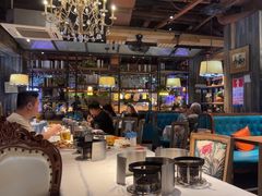 -领鲜活海鲜榴莲自助火锅(东门店)