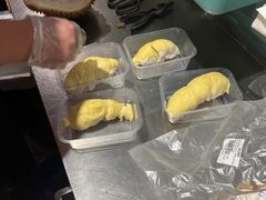 -胖东来生活广场(健康路店)