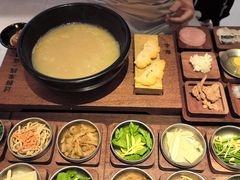 -银米·云南传统过桥米线(双廊黑金冠店)