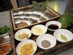 -围炉肉舍•炭烤活鳗•丹东海鲜烤肉(步行街店)