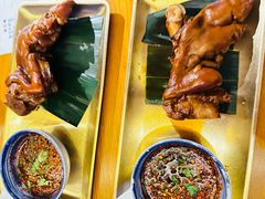 -包整·丝娃娃(一览甲秀楼风景店)