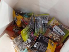 -来伊份(星湖街店)