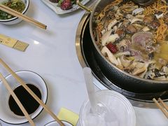 -乳仔牛牦牛汤锅 烤羊排(松潘古城店)